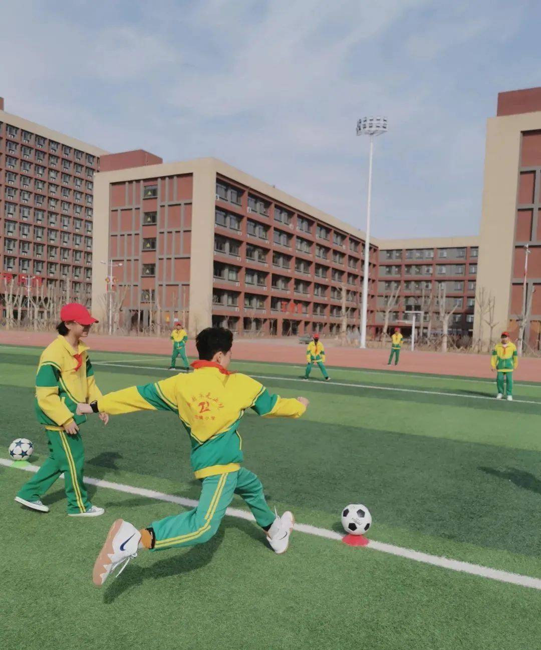 9games-关于多伦多猛龙训练开放日，今夜强势反弹引欢呼，意大利杯在即，心理建设被强调的信息-9games